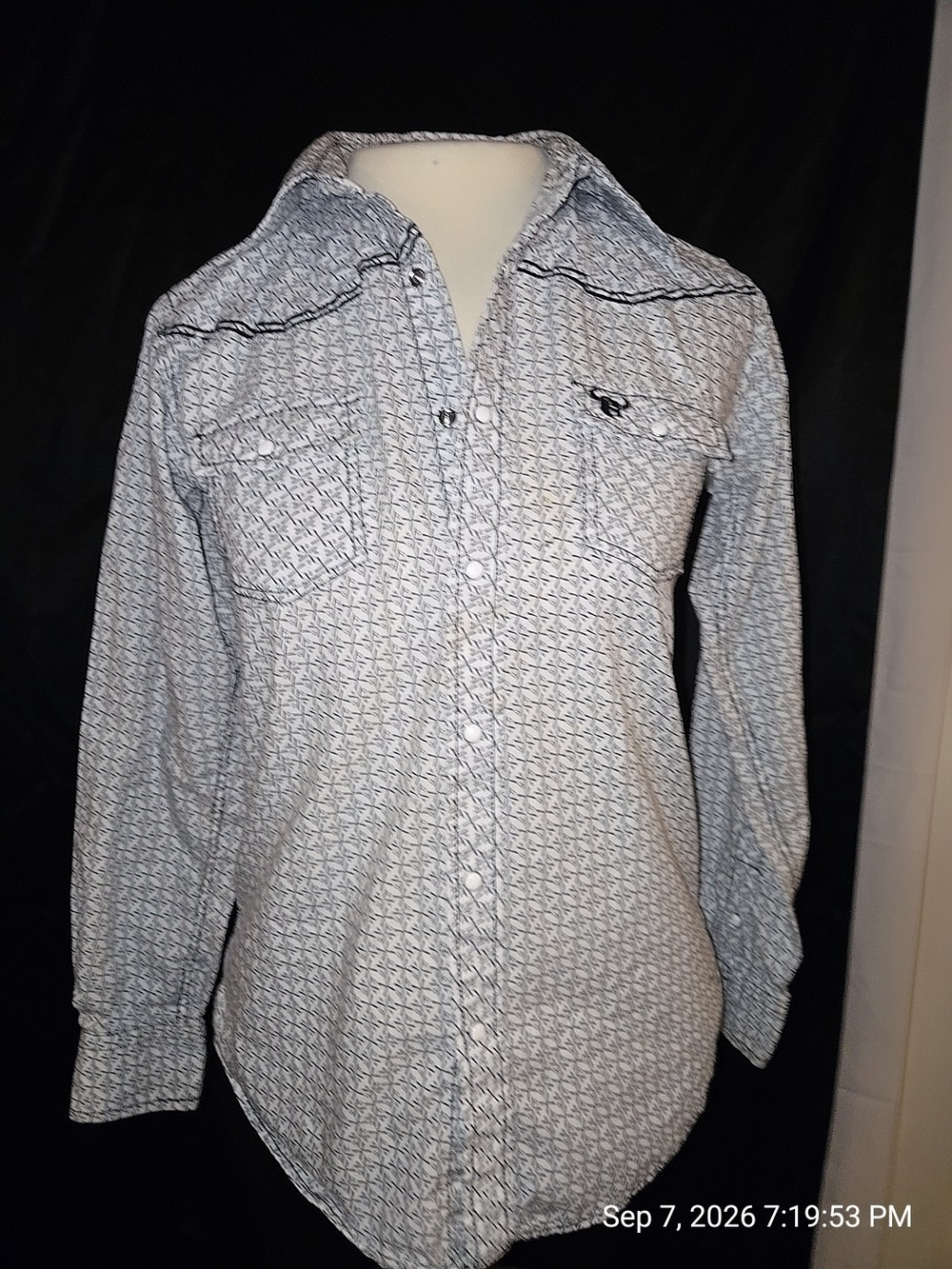 Men's Long Sleeve Button-Up Shirt in White with Geometric Print - Picture 1 of 7